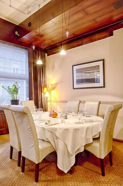 Hotel Restaurant "Le Strasbourg" Bitche Buitenkant foto